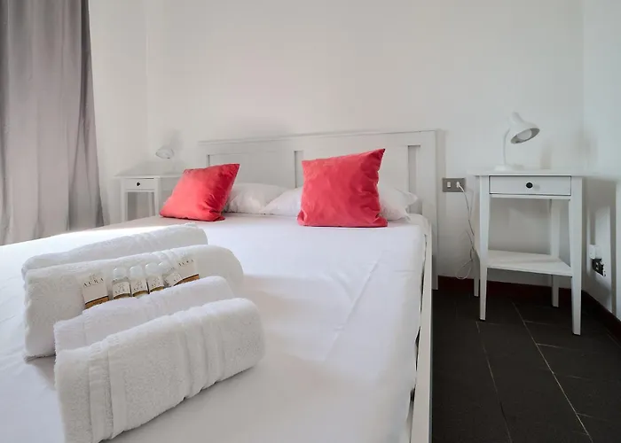 Xenia s - Rustic And Cozy In Navigli